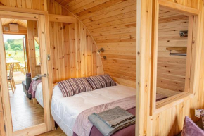 BenVrackie Luxury Glamping Pet Friendly Pod at Pitilie Pods